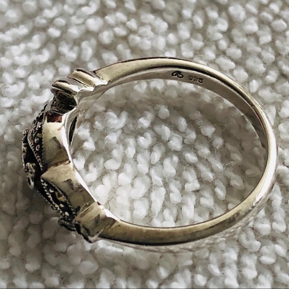 Sterling Silver Ring - Picture 3 of 4
